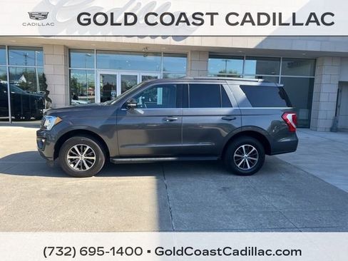 Used 2019 Ford Expedition XLT w/ Equipment Group 201A AWD/4WD image 2