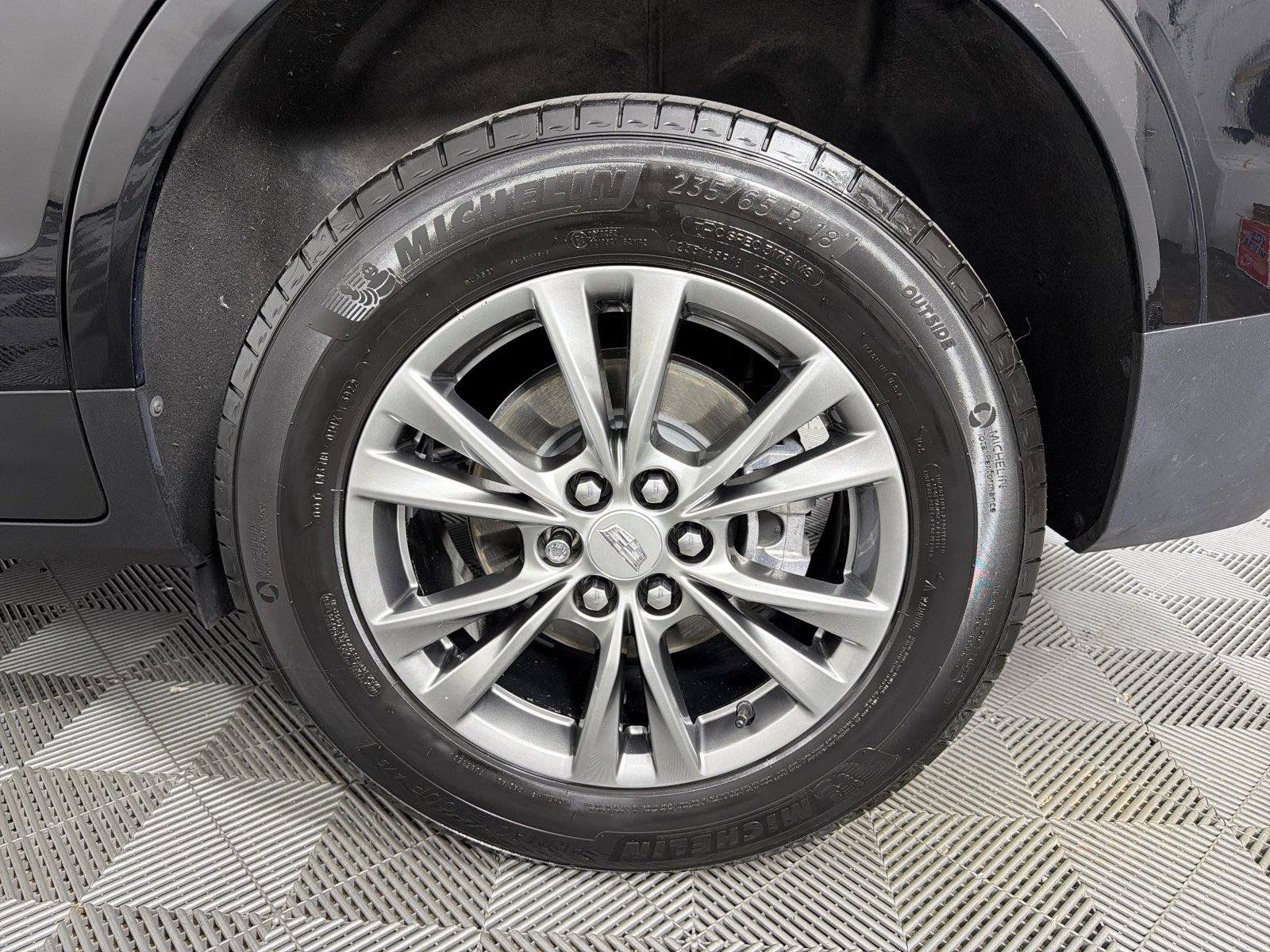Certified 2023 Cadillac XT5 Premium Luxury w/ LPO, Floor Liner Package FWD image 18
