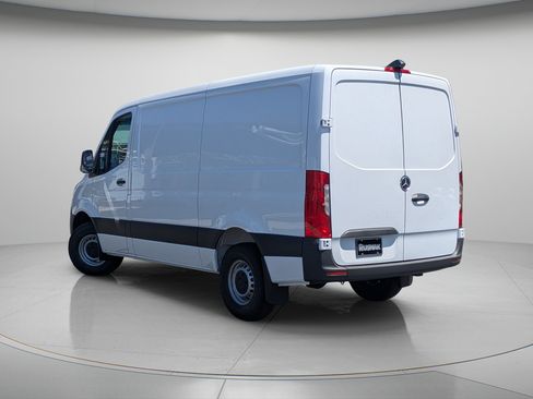 New 2026 Mercedes-Benz Sprinter 2500 image 2
