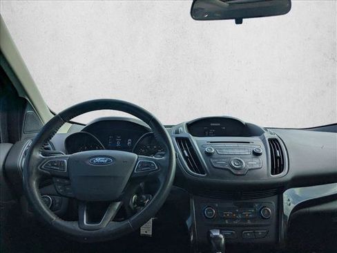 Used 2017 Ford Escape SE w/ SE Sport Appearance Package image 17