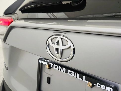 Used 2024 Toyota RAV4 XLE FWD image 16