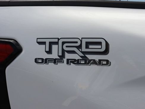 Used 2025 Toyota Tacoma TRD Off-Road AWD/4WD image 8