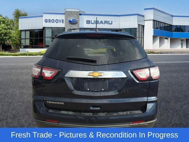 Used 2017 Chevrolet Traverse LS w/ LPO, 'HIT The Road' Package FWD image 4
