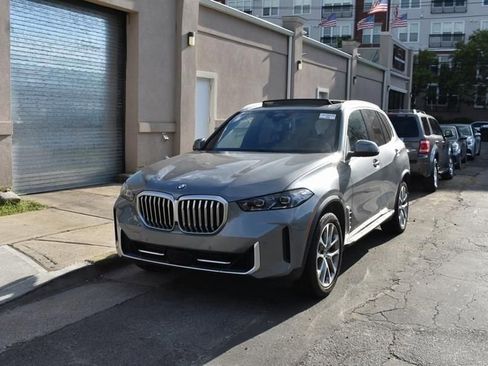 Used 2024 BMW X5 sDrive40i RWD image 3