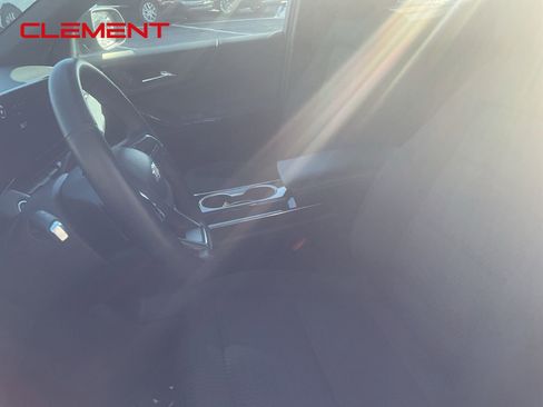 Used 2025 Chevrolet Equinox LT image 19