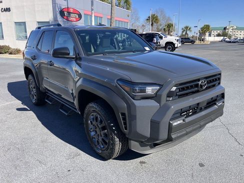 New 2026 Toyota 4Runner SR5 image 7