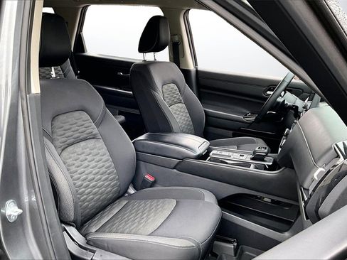 Used 2022 Nissan Pathfinder SV image 21