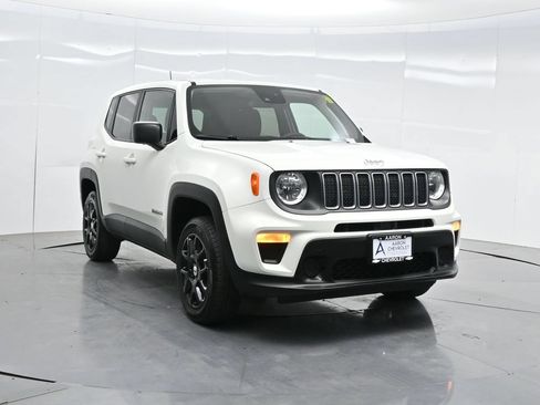 Used 2023 Jeep Renegade Latitude AWD/4WD image 63