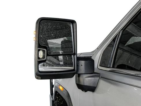 Used 2020 GMC Sierra 3500 Denali w/ Technology Package image 39