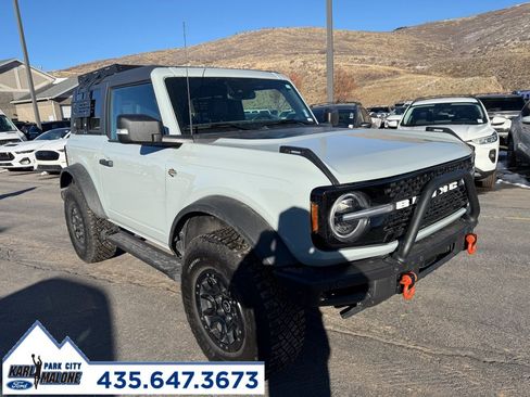 Used 2023 Ford Bronco Wildtrak image 8