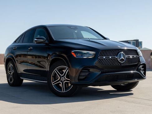 Used 2025 Mercedes-Benz GLE 450 4MATIC Coupe image 4