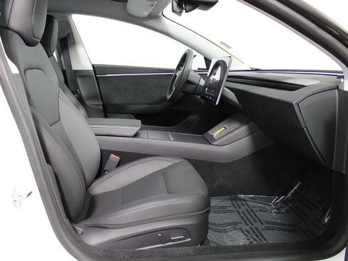 Used 2024 Tesla Model 3 Long Range image 11