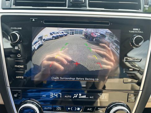 Used 2019 Subaru Outback 2.5i Limited image 23