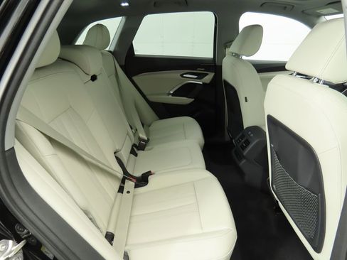 Certified 2025 Audi Q5 Premium Plus w/ Premium Plus AWD/4WD image 25