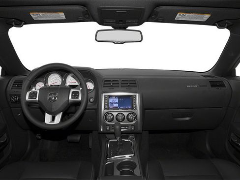 Used 2013 Dodge Challenger R/T RWD image 10