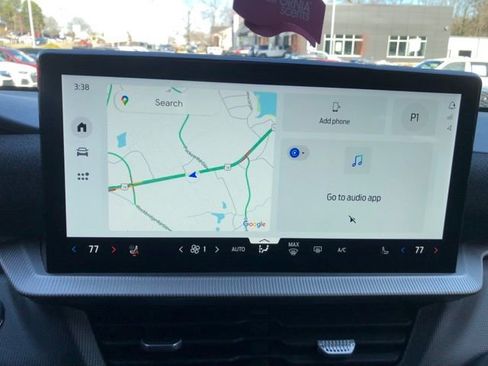 Used 2025 Ford Explorer ST-Line w/ Premium Package image 21