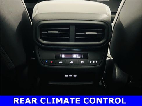 New 2025 Honda Pilot Touring image 11