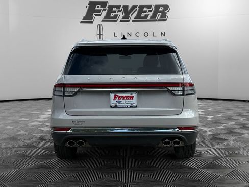 Used 2023 Lincoln Aviator Reserve RWD image 4