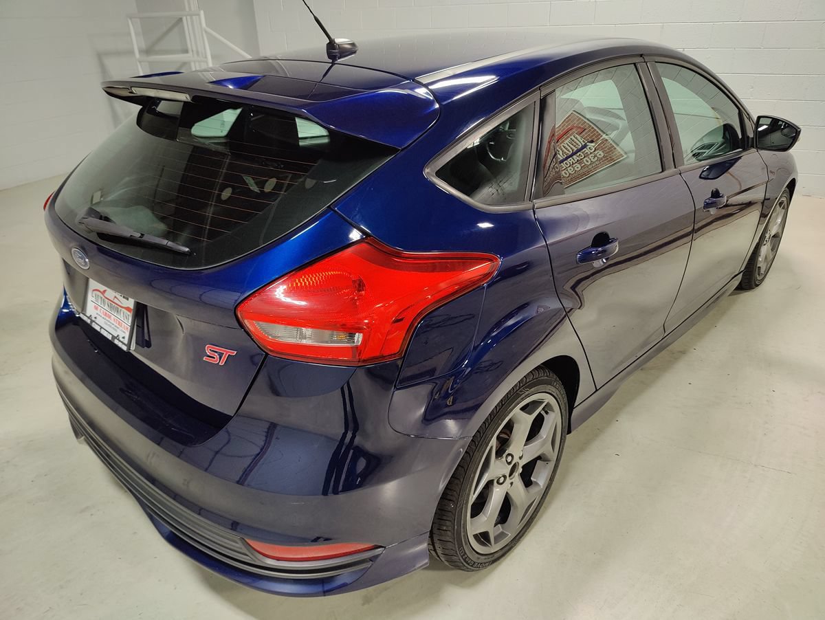 Used 2016 Ford Focus ST w/ Equipment Group 401A FWD image 6