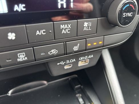 New 2026 Subaru Outback Limited AWD/4WD image 25