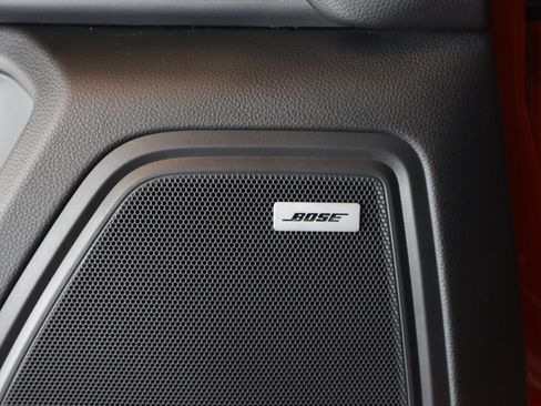 Certified 2024 Porsche Macan w/ Premium Plus Package AWD/4WD image 24