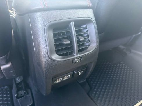Used 2022 Jeep Cherokee Trailhawk w/ Sun, Sound & Nav Group AWD/4WD image 28