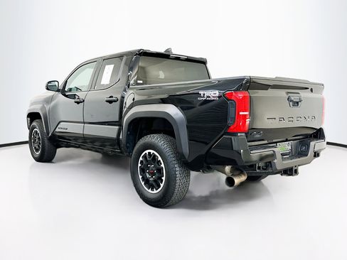 Used 2025 Toyota Tacoma TRD Off-Road image 5