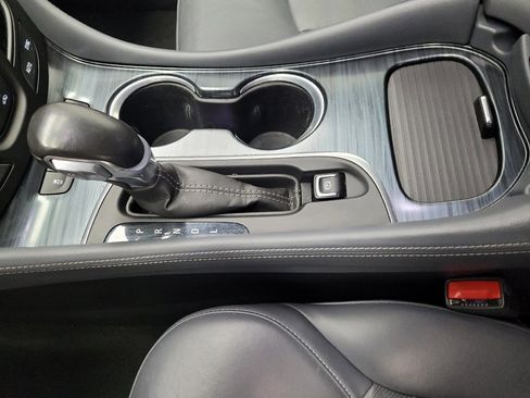 Used 2020 Buick Envision Essence image 26