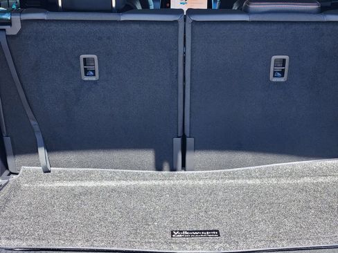 New 2026 Volkswagen Atlas Peak Edition image 20