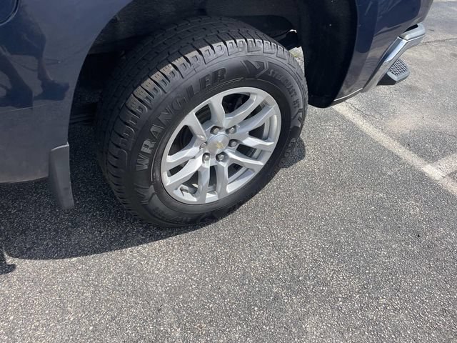 Used 2019 Chevrolet Silverado 1500 LTZ w/ LTZ Plus Package AWD/4WD image 16