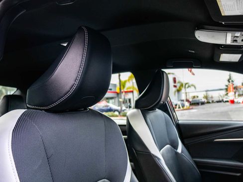 Used 2025 Toyota Camry SE image 18