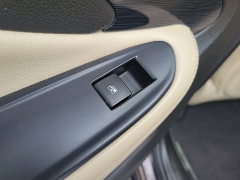 Used 2016 Buick Envision Premium AWD/4WD image 15