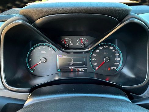 Used 2017 Chevrolet Colorado Z71 image 13