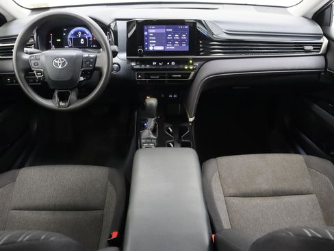Used 2025 Toyota Camry LE FWD image 29