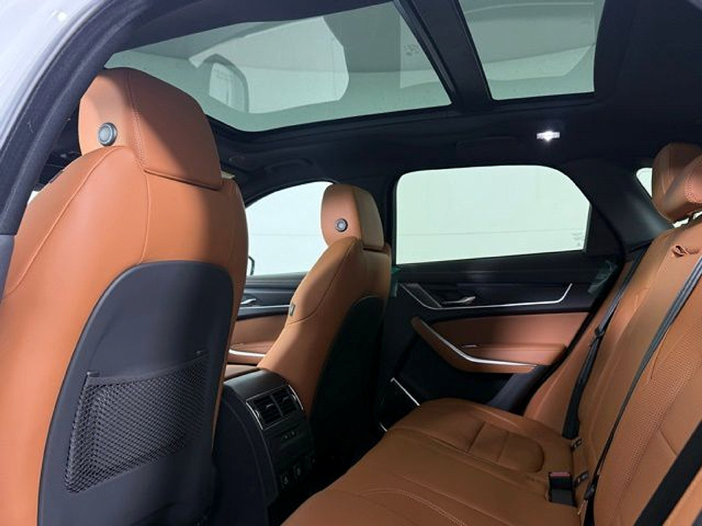 New 2026 Jaguar F-PACE R-Dynamic S AWD/4WD image 19