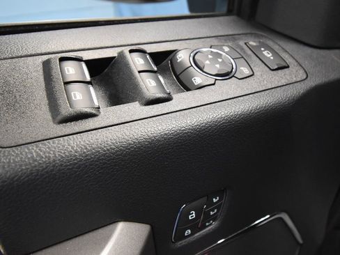 Used 2022 Ford F250 Platinum AWD/4WD image 6