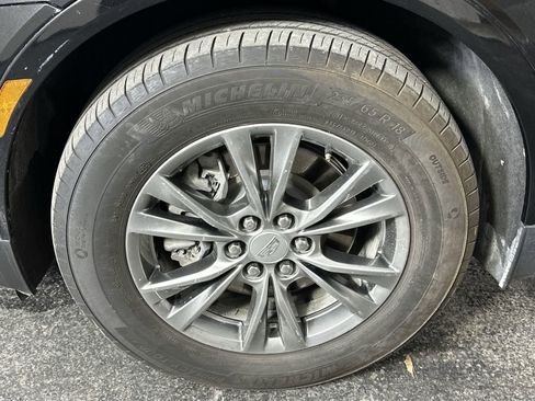 Used 2023 Cadillac XT5 Premium Luxury image 10