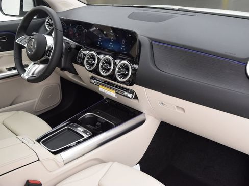 New 2026 Mercedes-Benz GLA 250 image 15