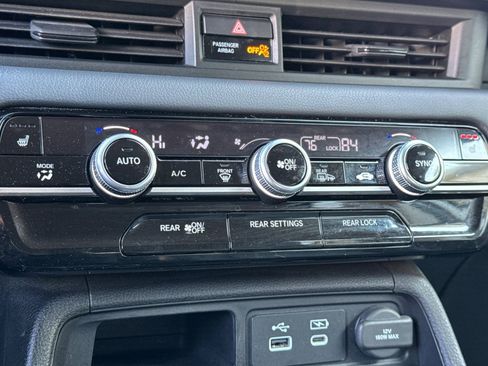 Used 2024 Honda Pilot EX-L image 18