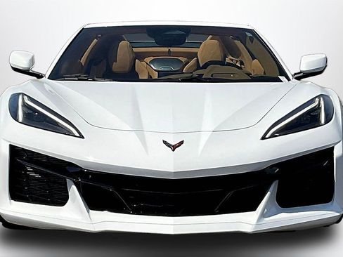 Used 2024 Chevrolet Corvette Z06 image 2