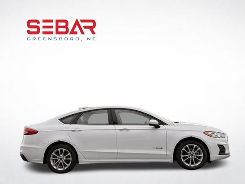 Used 2019 Ford Fusion SE FWD image 5
