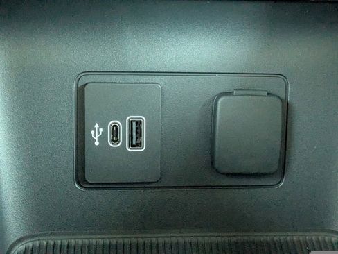 New 2026 Ford Explorer Active w/ Active Comfort Package image 27