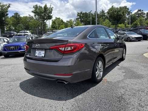 Used 2017 Hyundai Sonata SE FWD image 7