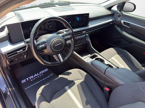 Used 2024 Hyundai Sonata SEL w/ Convenience Package FWD image 12