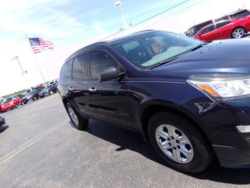 Used 2017 Chevrolet Traverse LS FWD image 41