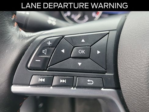 Used 2025 Nissan Sentra SR w/ SR Premium Package image 21