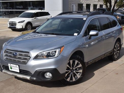Used 2017 Subaru Outback 2.5i Limited image 40