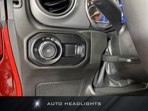 Used 2023 Jeep Wrangler Unlimited Sport AWD/4WD image 24
