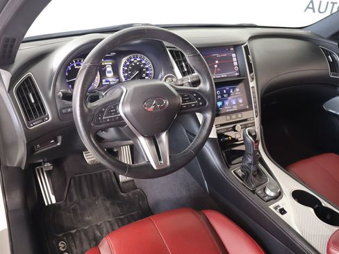 Used 2018 INFINITI Q60 Red Sport 400 w/ Pro Active Package RWD image 2