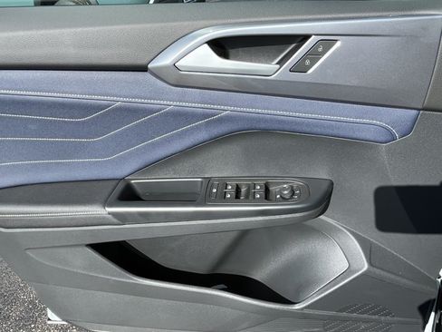 New 2026 Volkswagen Taos SEL AWD/4WD image 20